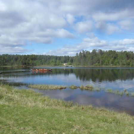 Lemmenjoen Lumo - Nature Experience & Accommodation Lemmenjoki Екстериор снимка