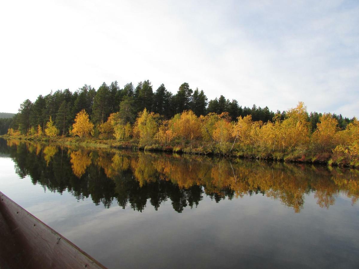 Lemmenjoen Lumo - Nature Experience & Accommodation Lemmenjoki Екстериор снимка